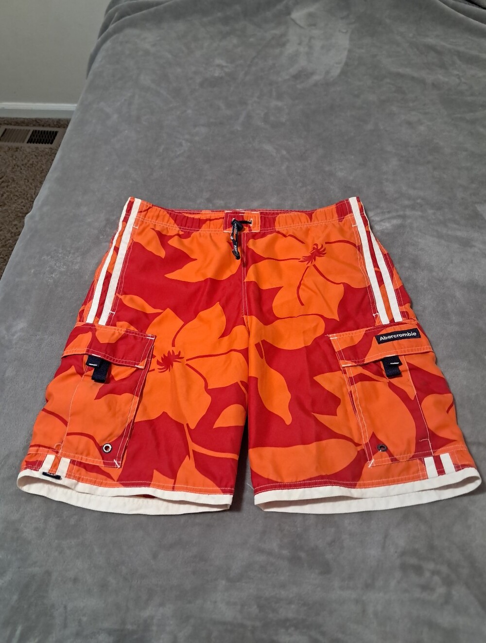 Abercrombie & Fitch Red & Orange Floral Men's Cargo Swim Shorts Sz. S